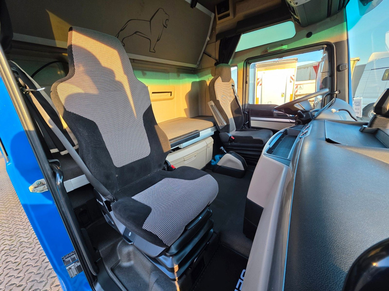 מוביל מכולות/ משאית החלפת גוף MAN TGX 18.460 4X2 LL / Standklimaanlage: תמונה 29