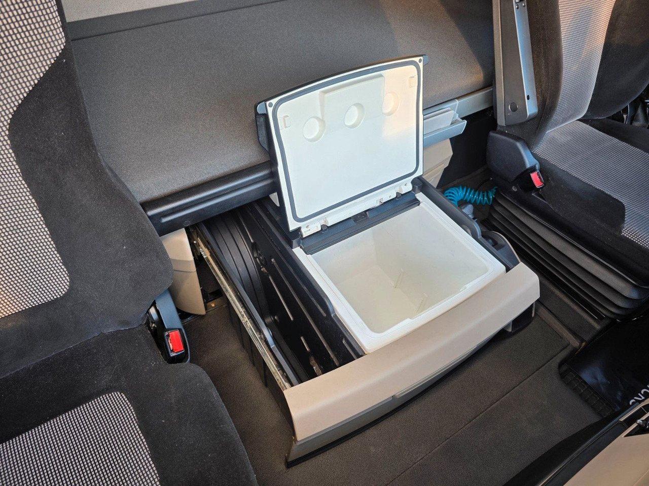 מוביל מכולות/ משאית החלפת גוף MAN TGX 18.460 4X2 LL / Standklimaanlage: תמונה 32