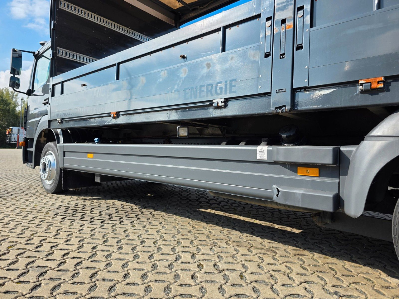 משאית וילונות צד Mercedes-Benz Atego 1221 / Ladebordwand / Rückfahrkamera: תמונה 15 משאית וילונות צד Mercedes-Benz Atego 1221 / Ladebordwand / Rückfahrkamera: תמונה 15