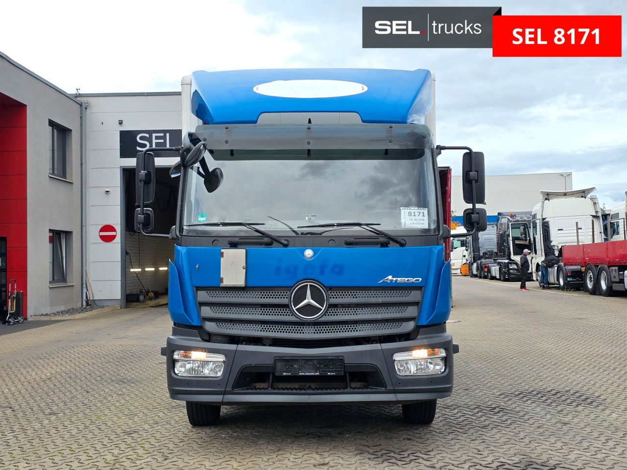 Mercedes-Benz Atego 1221 / Ladebordwand - משאית תיבה: תמונה 2 Mercedes-Benz Atego 1221 / Ladebordwand - משאית תיבה: תמונה 2