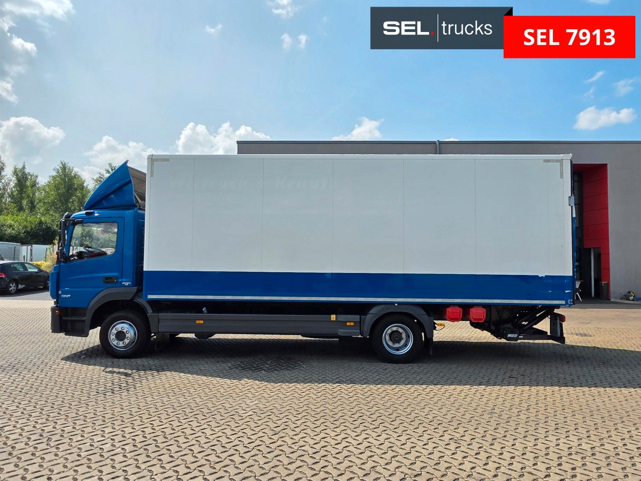משאית תיבה Mercedes-Benz Atego 1221 / Ladebordwand: תמונה 8