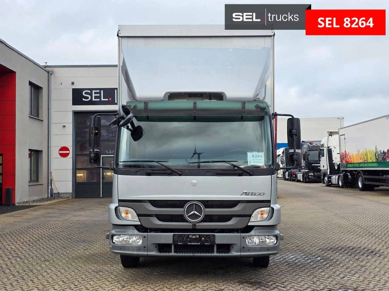 Mercedes-Benz Atego 818 / Ladebordwand - כלי רכב מסחרי עם וילונות צד: תמונה 2 Mercedes-Benz Atego 818 / Ladebordwand - כלי רכב מסחרי עם וילונות צד: תמונה 2