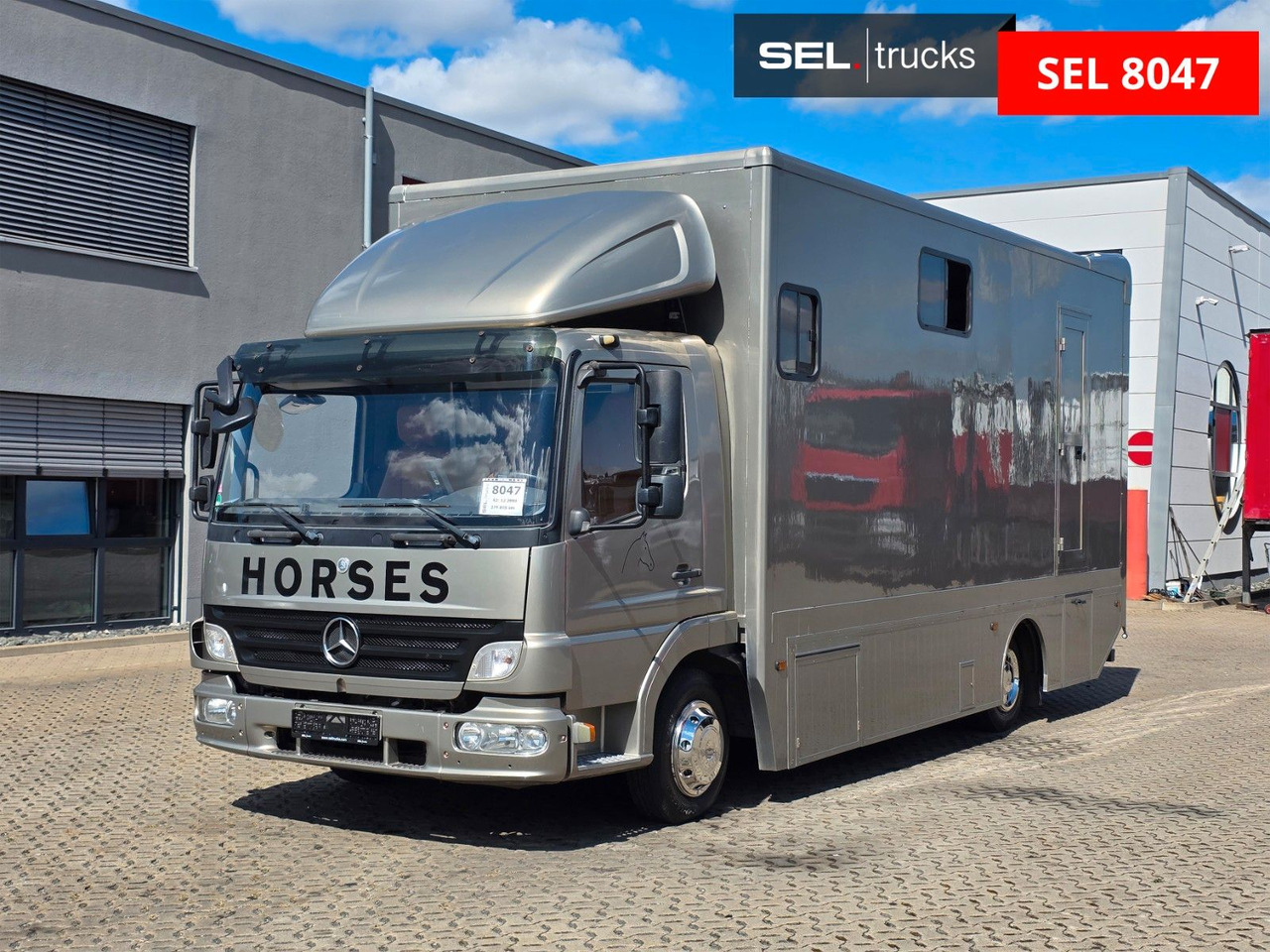 Mercedes-Benz Atego 818L - משאית להובלת בעלי חיים: תמונה 1 Mercedes-Benz Atego 818L - משאית להובלת בעלי חיים: תמונה 1