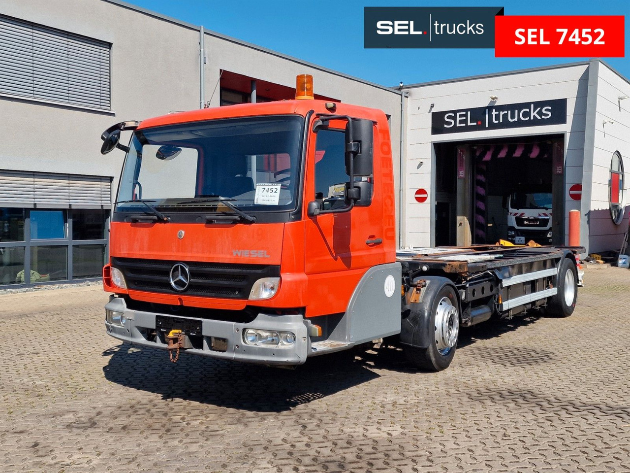 Mercedes-Benz KAMAG WBH 25 / Umsetzer / Wiesel / Rangierer - מוביל מכולות/ משאית החלפת גוף: תמונה 1 Mercedes-Benz KAMAG WBH 25 / Umsetzer / Wiesel / Rangierer - מוביל מכולות/ משאית החלפת גוף: תמונה 1