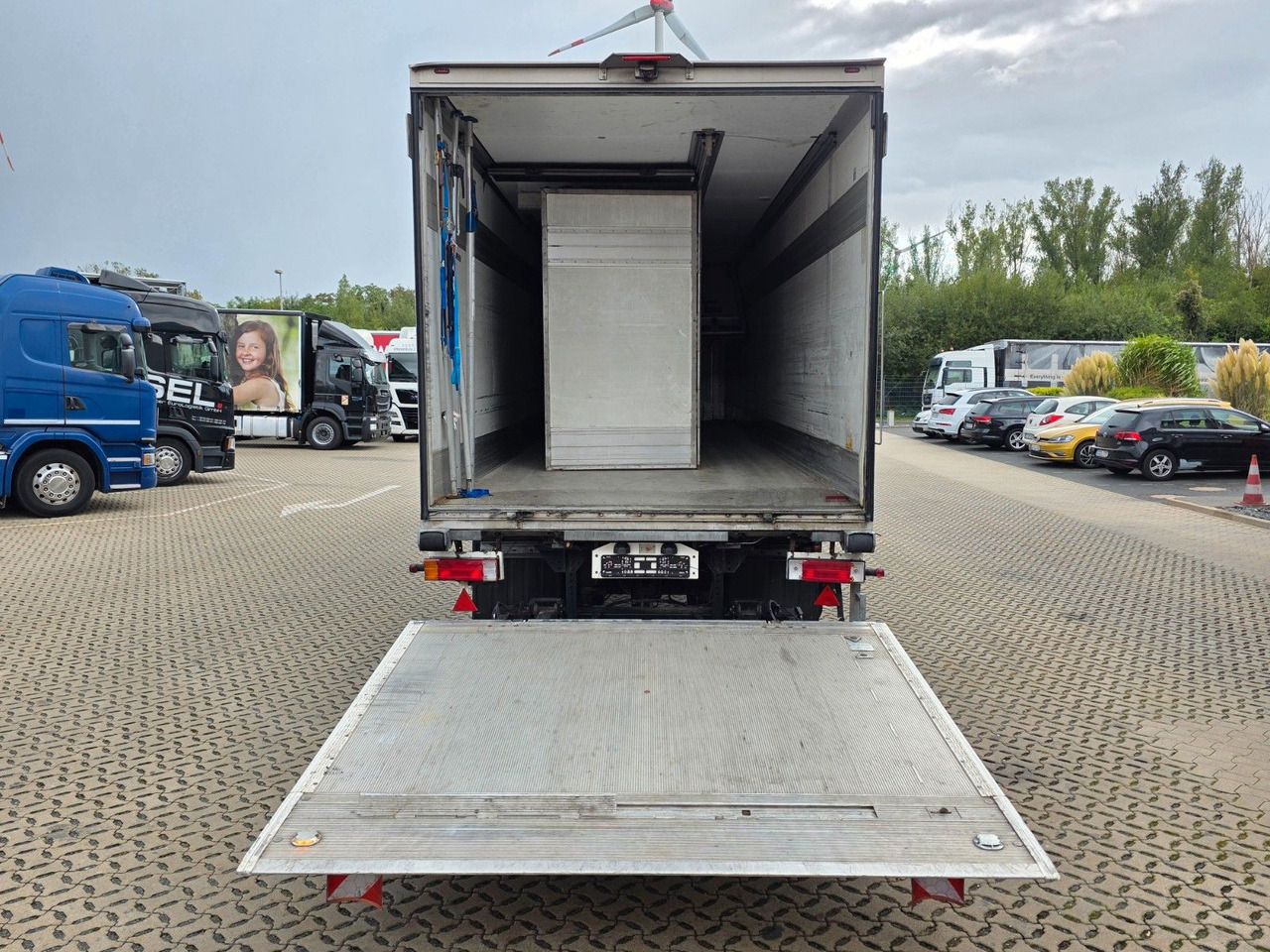 סמיטריילר עם קירור Schmitz Cargobull SKO 10/LZG-FP 45 COOL / Ldbw /2 Kammern /Carrier: תמונה 9 סמיטריילר עם קירור Schmitz Cargobull SKO 10/LZG-FP 45 COOL / Ldbw /2 Kammern /Carrier: תמונה 9