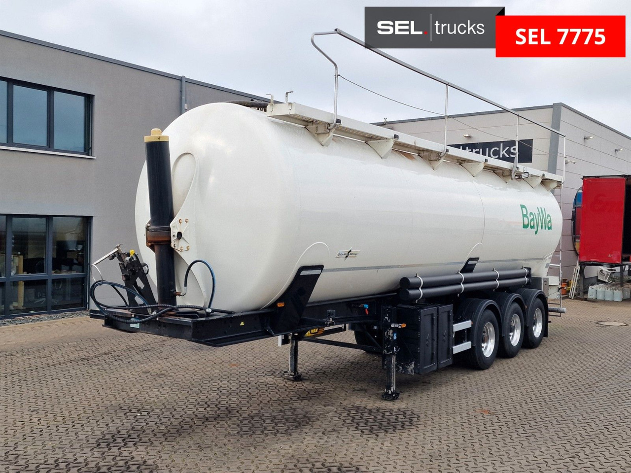 Spitzer SKS 27 / Kippsilo / 53.000 l / Liftachse - סמיטריילר Silo: תמונה 1 Spitzer SKS 27 / Kippsilo / 53.000 l / Liftachse - סמיטריילר Silo: תמונה 1