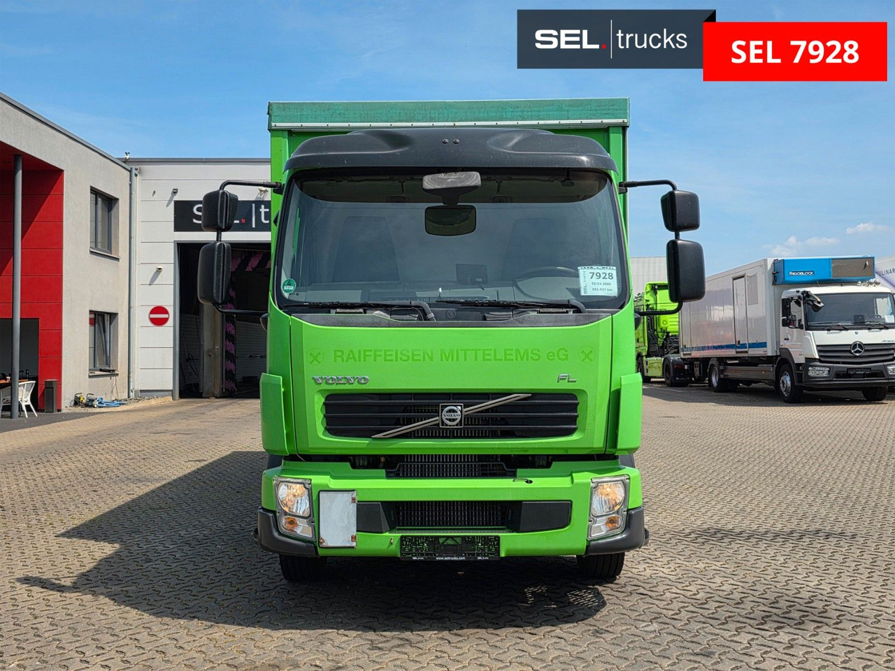 Volvo FL 240 - משאית וילונות צד: תמונה 2 Volvo FL 240 - משאית וילונות צד: תמונה 2