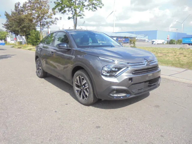 Citroën C4 1.2 TURBO NEW TAX FREE - האצ'בק: תמונה 3 Citroën C4 1.2 TURBO NEW TAX FREE - האצ'בק: תמונה 3