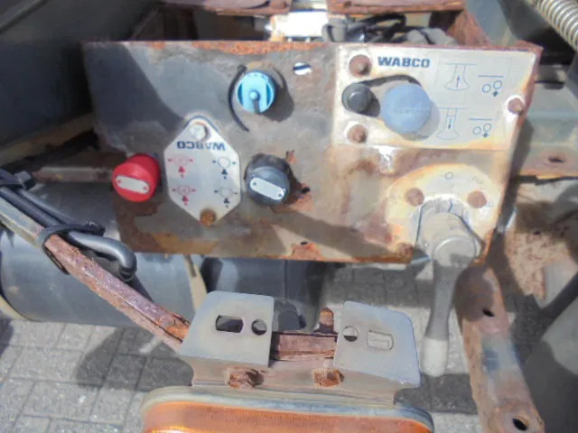 סמיטריילר מוביל מכולות/ החלפת גוף D-Tec FT 43-03: תמונה 8
