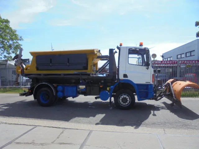 DAF 65.210 ATI 4X4 ZOUT + SNEEUW - מפוח שלג: תמונה 5 DAF 65.210 ATI 4X4 ZOUT + SNEEUW - מפוח שלג: תמונה 5