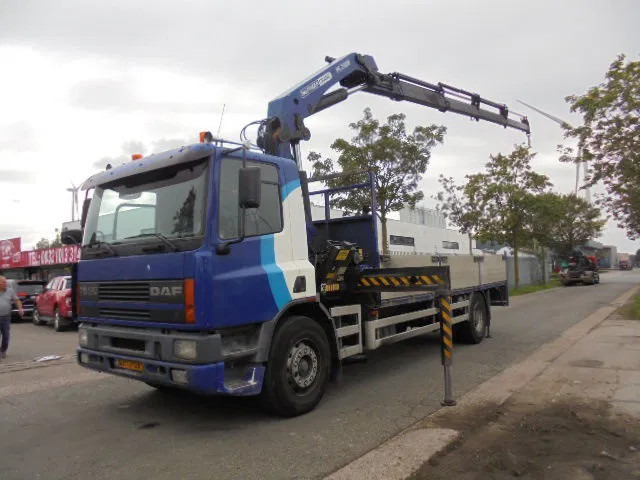 DAF 75.270 4X2 NL TRUCK - משאית מנוף: תמונה 1 DAF 75.270 4X2 NL TRUCK - משאית מנוף: תמונה 1