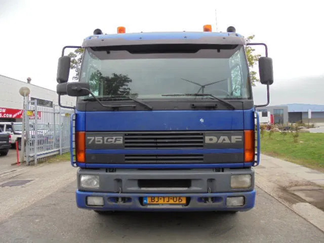 DAF 75.270 4X2 NL TRUCK - משאית מנוף: תמונה 2 DAF 75.270 4X2 NL TRUCK - משאית מנוף: תמונה 2