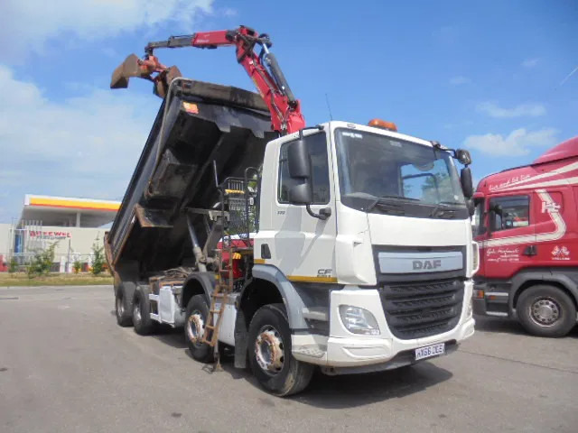 DAF CF 370 8X4 + PALFINGER EPSILON - מזהיר, משאית מנוף: תמונה 3 DAF CF 370 8X4 + PALFINGER EPSILON - מזהיר, משאית מנוף: תמונה 3