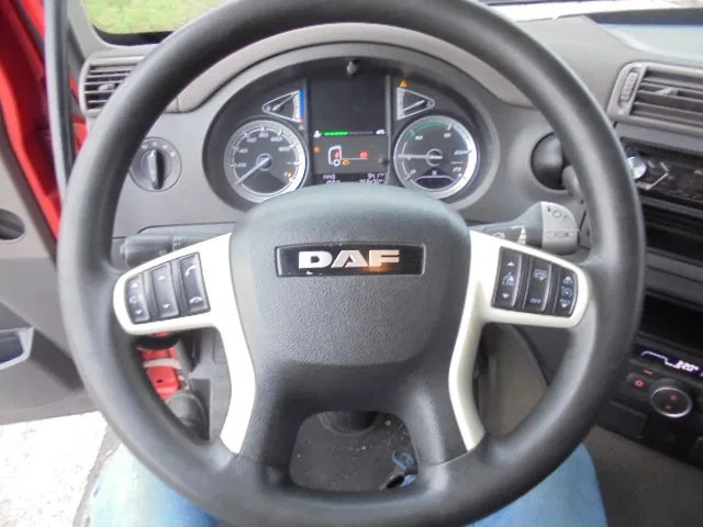 יחידת טרקטור DAF CF 410 SSC: תמונה 13 יחידת טרקטור DAF CF 410 SSC: תמונה 13