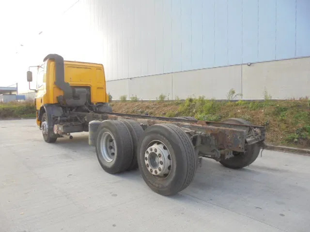 DAF CF 75.250 6X2 NL TRUCK - משאית עם שלדת תא: תמונה 5 DAF CF 75.250 6X2 NL TRUCK - משאית עם שלדת תא: תמונה 5