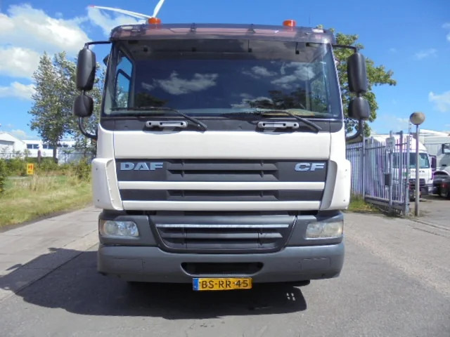 DAF CF 75.250 FAG 250 6X2 - משאית תיבה: תמונה 2 DAF CF 75.250 FAG 250 6X2 - משאית תיבה: תמונה 2