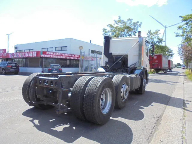 DAF CF 75.250 FAG 250 6X2 - משאית תיבה: תמונה 4 DAF CF 75.250 FAG 250 6X2 - משאית תיבה: תמונה 4