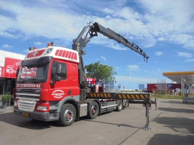 DAF CF 85 460 FAX 80 T/M FASSI - משאית מנוף: תמונה 1 DAF CF 85 460 FAX 80 T/M FASSI - משאית מנוף: תמונה 1