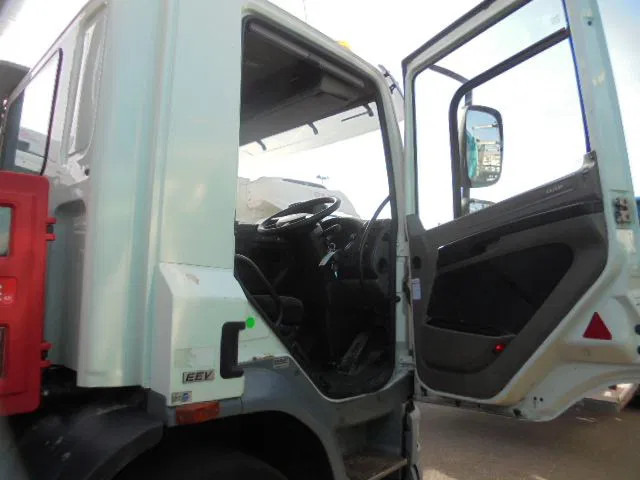 DAF FAN CF250 6X2 EEV - משאית אשפה: תמונה 5 DAF FAN CF250 6X2 EEV - משאית אשפה: תמונה 5