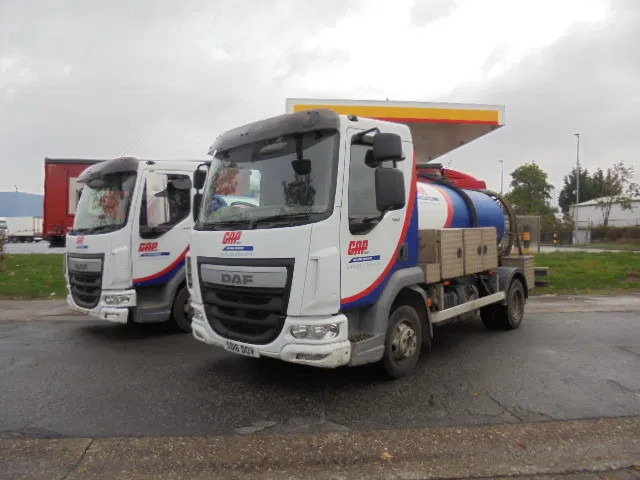 DAF LF 180 FA - משאית ואקום: תמונה 1 DAF LF 180 FA - משאית ואקום: תמונה 1