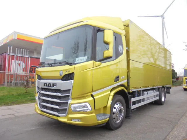 DAF XD 370 FA DEMO MET FABRIEKS GARANTIE - משאית תיבה: תמונה 1 DAF XD 370 FA DEMO MET FABRIEKS GARANTIE - משאית תיבה: תמונה 1