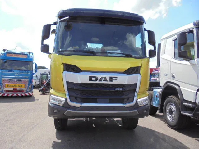 DAF XD 450 F 8X4 NIEUW MET FABRIEKS GARANTIE - משאית עם שלדת תא: תמונה 2 DAF XD 450 F 8X4 NIEUW MET FABRIEKS GARANTIE - משאית עם שלדת תא: תמונה 2