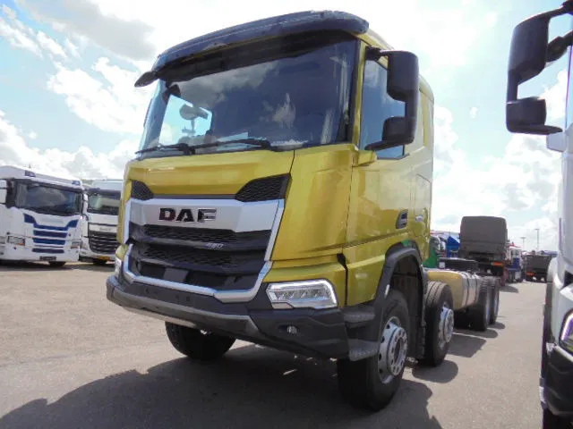 DAF XD 450 F 8X4 NIEUW MET FABRIEKS GARANTIE - משאית עם שלדת תא: תמונה 1 DAF XD 450 F 8X4 NIEUW MET FABRIEKS GARANTIE - משאית עם שלדת תא: תמונה 1