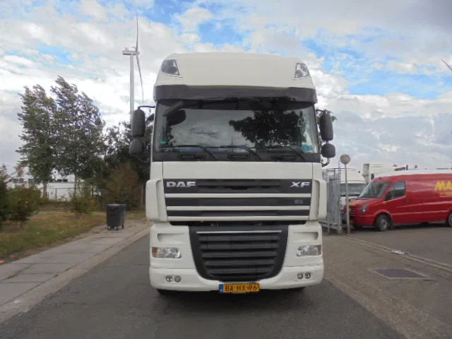 DAF XF 105 410 NL truck - מוביל מכולות/ משאית החלפת גוף: תמונה 2 DAF XF 105 410 NL truck - מוביל מכולות/ משאית החלפת גוף: תמונה 2