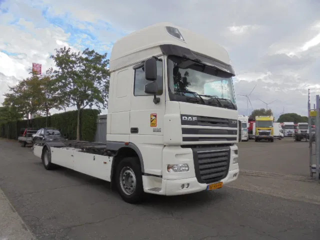 DAF XF 105 410 NL truck - מוביל מכולות/ משאית החלפת גוף: תמונה 3 DAF XF 105 410 NL truck - מוביל מכולות/ משאית החלפת גוף: תמונה 3