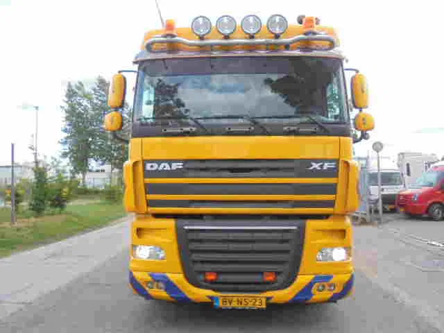 DAF XF 105 510 8X4 WRECKER - משאית גרירה: תמונה 2 DAF XF 105 510 8X4 WRECKER - משאית גרירה: תמונה 2