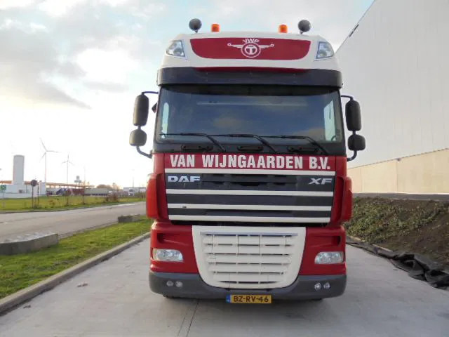 DAF XF 105 SUPER-SPACE 460 6X2 - יחידת טרקטור: תמונה 2 DAF XF 105 SUPER-SPACE 460 6X2 - יחידת טרקטור: תמונה 2