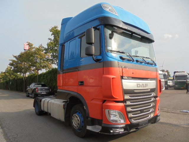 DAF XF 440 MEGA - יחידת טרקטור: תמונה 3 DAF XF 440 MEGA - יחידת טרקטור: תמונה 3