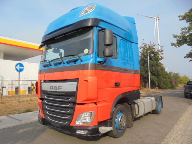DAF XF 440 MEGA - יחידת טרקטור: תמונה 1 DAF XF 440 MEGA - יחידת טרקטור: תמונה 1