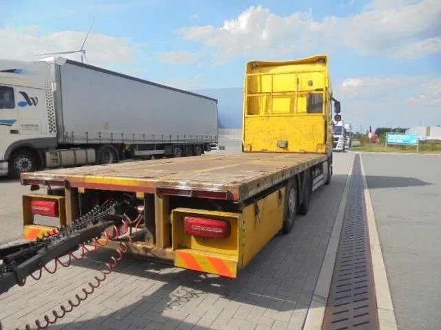 DAF XF 510 FAR 6X2 - משאית צד נופל/ שטוחה: תמונה 3 DAF XF 510 FAR 6X2 - משאית צד נופל/ שטוחה: תמונה 3