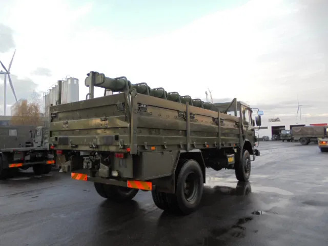 DAF YAK 4442 4X4 - משאית צד נופל/ שטוחה: תמונה 4 DAF YAK 4442 4X4 - משאית צד נופל/ שטוחה: תמונה 4