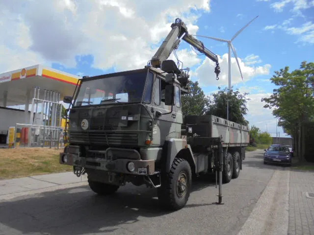 DAF YHZ 2300 6X6 + HIAB CRANE - משאית צד נופל/ שטוחה, משאית מנוף: תמונה 1 DAF YHZ 2300 6X6 + HIAB CRANE - משאית צד נופל/ שטוחה, משאית מנוף: תמונה 1