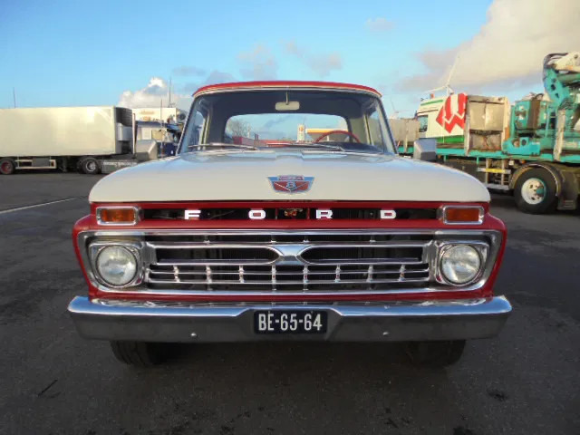 Ford USA F-250 PICK-UP - טנדר: תמונה 2 Ford USA F-250 PICK-UP - טנדר: תמונה 2