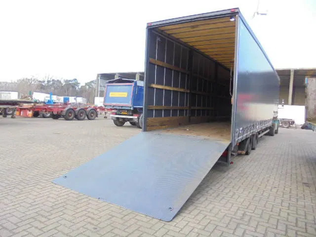 Fruehauf ONCZ 30-218 A - סמיטריילר עם מטען נמוך: תמונה 2 Fruehauf ONCZ 30-218 A - סמיטריילר עם מטען נמוך: תמונה 2
