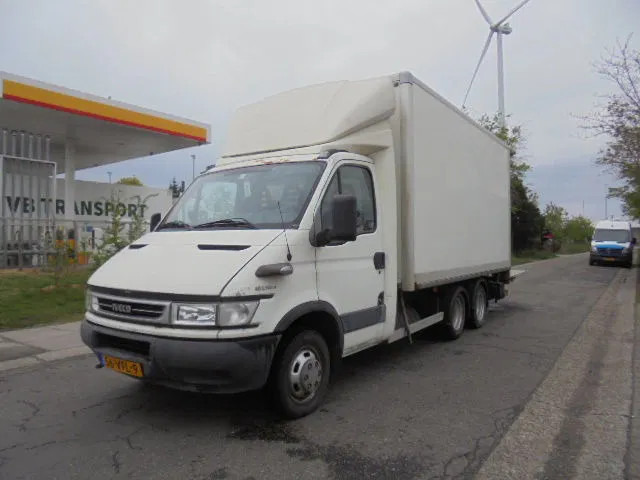 Iveco Daily 40 C14 HPI TREKKER OPLEGGER - כלי רכב מסחרי עם תיבה, כלי רכב מסחרי קומבי: תמונה 1 Iveco Daily 40 C14 HPI TREKKER OPLEGGER - כלי רכב מסחרי עם תיבה, כלי רכב מסחרי קומבי: תמונה 1