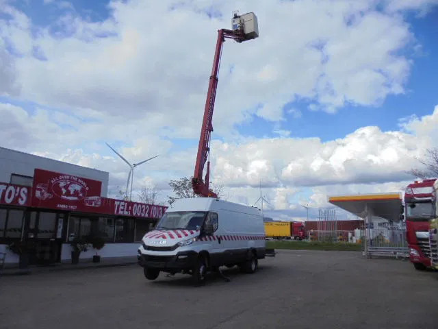 Iveco Daily 70 70C17 - משאית, משאית מנוף: תמונה 1 Iveco Daily 70 70C17 - משאית, משאית מנוף: תמונה 1