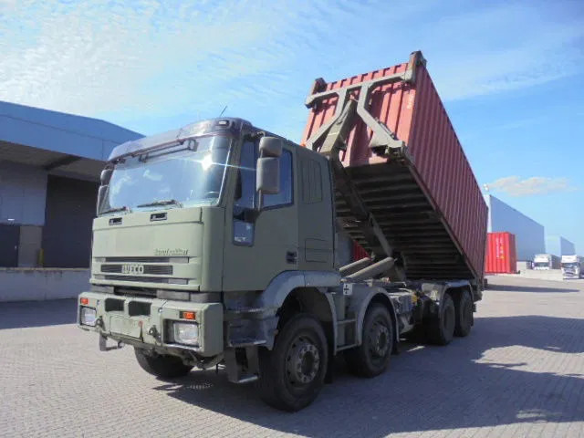 Iveco Eurotrakker 410 E37H - משאית הרמת וו: תמונה 2 Iveco Eurotrakker 410 E37H - משאית הרמת וו: תמונה 2
