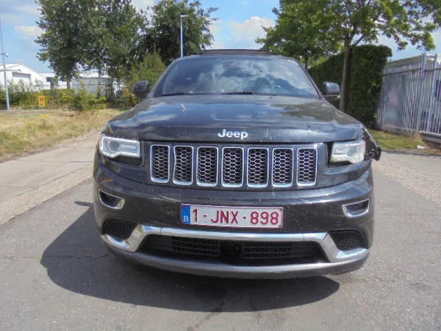 Jeep Grand Cherokee 4X4 SUMMIT EDITION 3.0 LTR V6 - SUV: תמונה 2 Jeep Grand Cherokee 4X4 SUMMIT EDITION 3.0 LTR V6 - SUV: תמונה 2