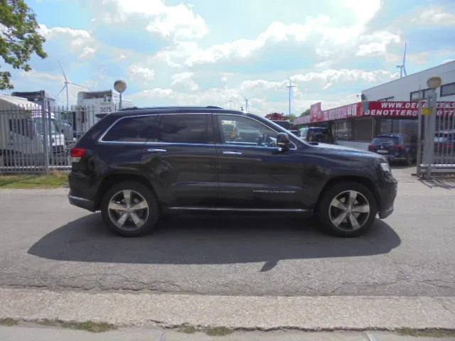 Jeep Grand Cherokee 4X4 SUMMIT EDITION 3.0 LTR V6 - SUV: תמונה 4 Jeep Grand Cherokee 4X4 SUMMIT EDITION 3.0 LTR V6 - SUV: תמונה 4