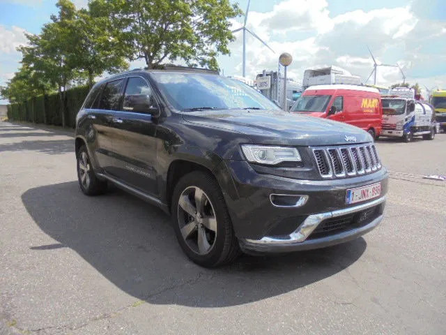 Jeep Grand Cherokee 4X4 SUMMIT EDITION 3.0 LTR V6 - SUV: תמונה 3 Jeep Grand Cherokee 4X4 SUMMIT EDITION 3.0 LTR V6 - SUV: תמונה 3