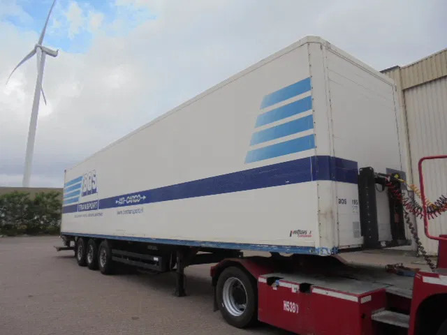 Kögel S 24 - סמיטריילר בתיבה סגורה: תמונה 2 Kögel S 24 - סמיטריילר בתיבה סגורה: תמונה 2