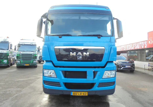 MAN TGA 26.360 26.360 6X2/2 BLS - יחידת טרקטור: תמונה 2 MAN TGA 26.360 26.360 6X2/2 BLS - יחידת טרקטור: תמונה 2