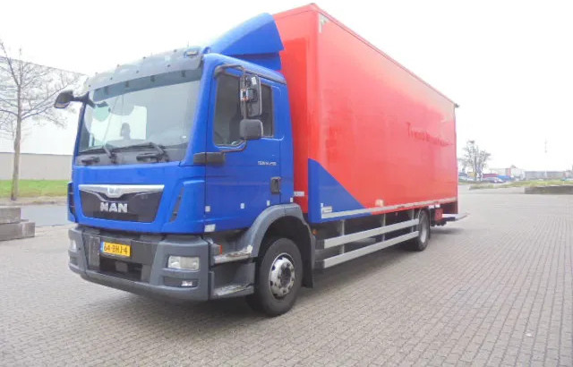 MAN TGM 12.250 NL TRUCK TUV 06-26 - משאית תיבה: תמונה 1 MAN TGM 12.250 NL TRUCK TUV 06-26 - משאית תיבה: תמונה 1