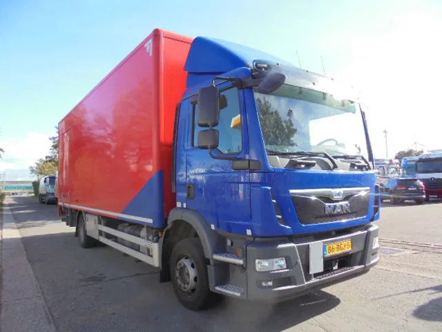 MAN TGM 12.250 NL TRUCK - משאית תיבה: תמונה 3 MAN TGM 12.250 NL TRUCK - משאית תיבה: תמונה 3