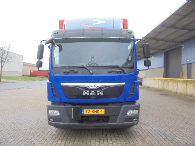 MAN TGM 12.250 NL TRUCK - משאית תיבה: תמונה 2 MAN TGM 12.250 NL TRUCK - משאית תיבה: תמונה 2