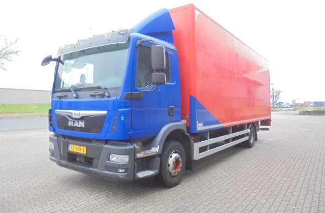 MAN TGM 12.250 NL TRUCK - משאית תיבה: תמונה 1 MAN TGM 12.250 NL TRUCK - משאית תיבה: תמונה 1